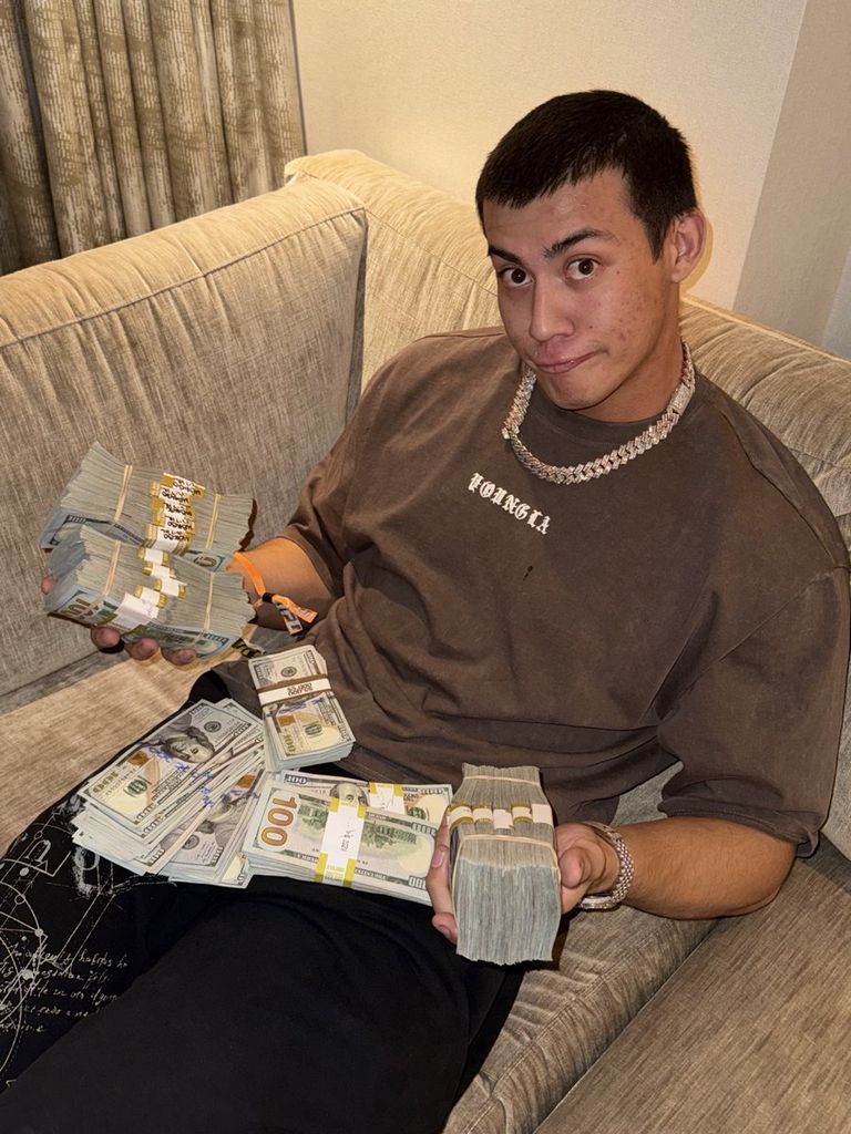 Influencer says he borrows $5 million from a cryptocasino to bet